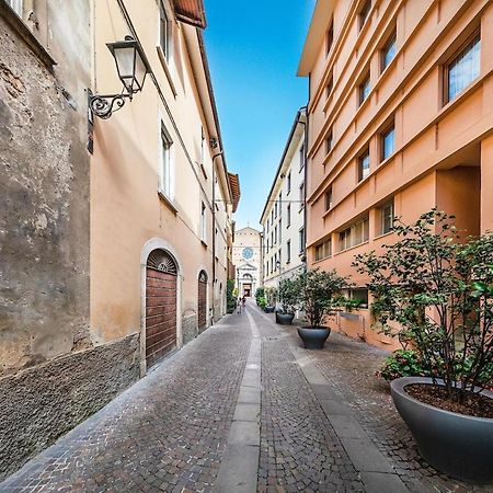 Il Lago Apartments By Wonderful Italy サロ エクステリア 写真