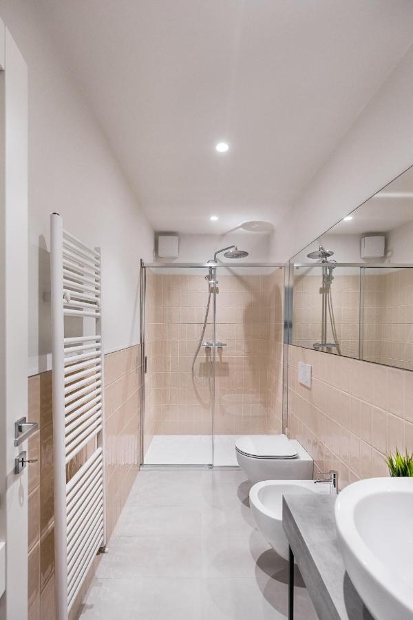 Il Lago Apartments By Wonderful Italy サロ エクステリア 写真