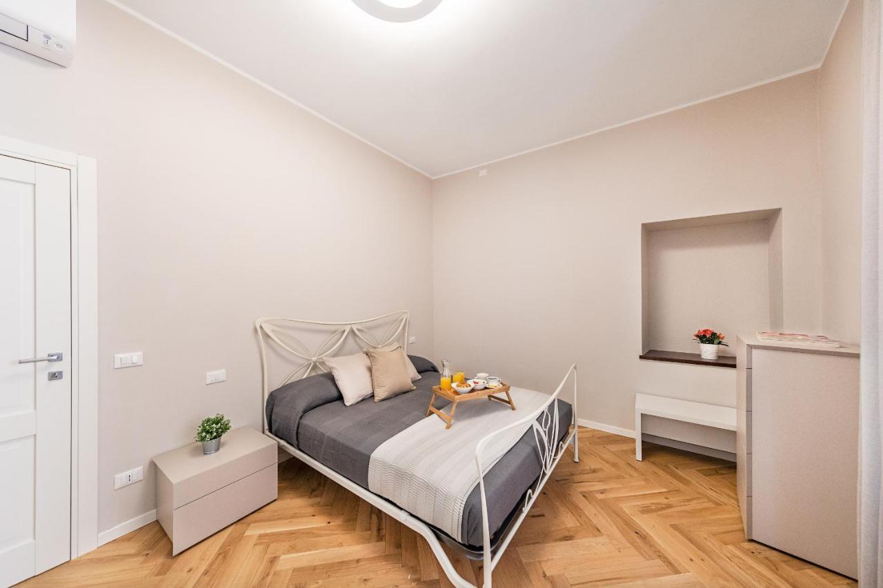 Il Lago Apartments By Wonderful Italy サロ エクステリア 写真